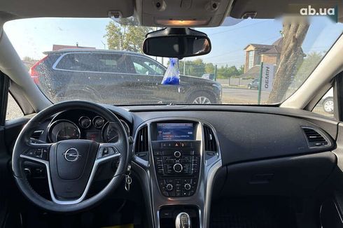 Opel Astra 2011 - фото 20