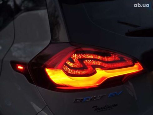 Chevrolet Bolt 2021 - фото 13