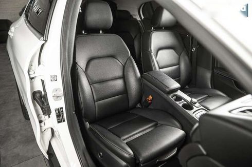 Mercedes-Benz GLA-Класс 2016 - фото 19