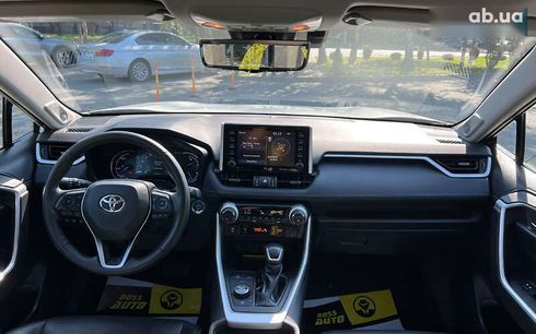 Toyota RAV4 2019 - фото 10