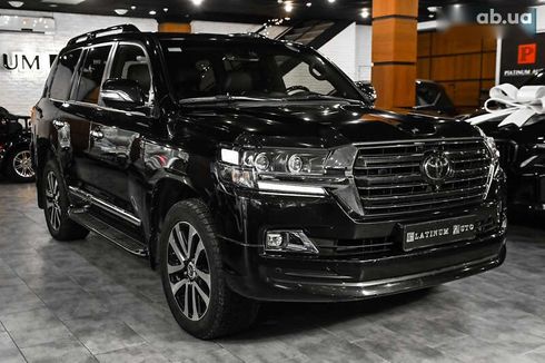 Toyota Land Cruiser 2018 - фото 6