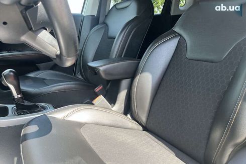 Jeep Compass 2019 - фото 10