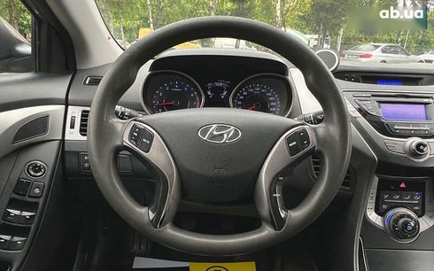 Hyundai Elantra 2013 - фото 12