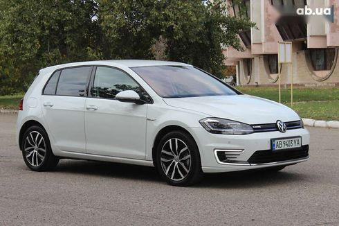 Volkswagen e-Golf 2019 - фото 2