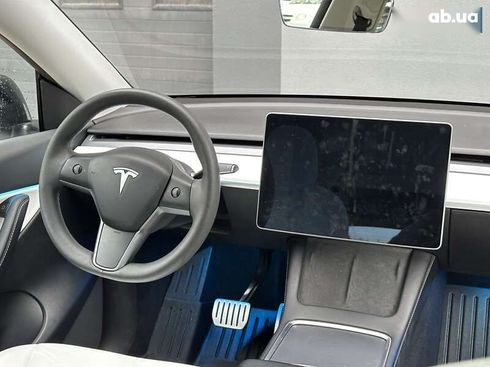 Tesla Model Y 2021 - фото 18