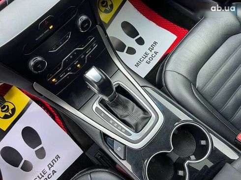 Ford Edge 2015 - фото 18