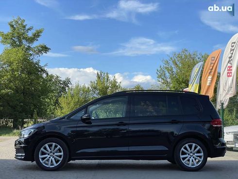 Volkswagen Touran 2020 - фото 13