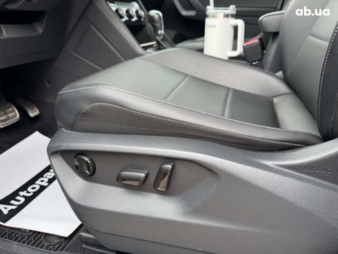 Volkswagen Tiguan 2019 серый - фото 23