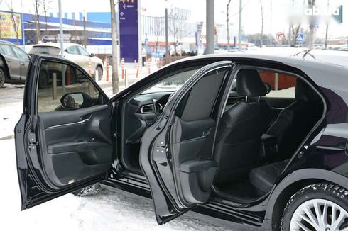 Toyota Camry 2019 - фото 16