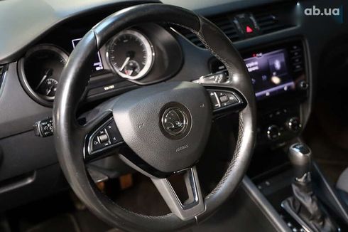 Skoda Octavia 2019 - фото 12