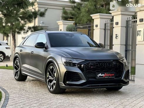 Audi RS Q8 2021 - фото 21