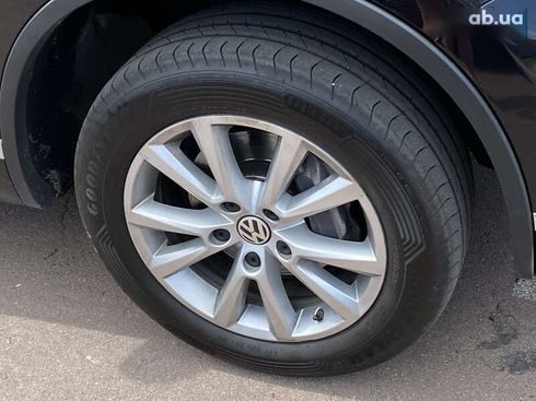 Volkswagen Touareg 2018 - фото 22