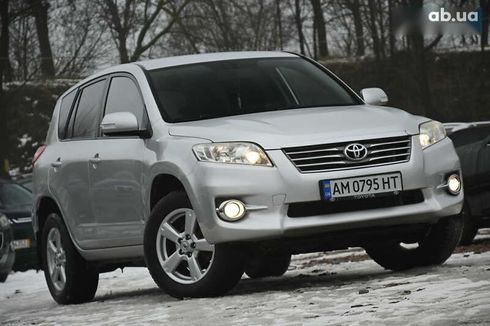 Toyota RAV4 2010 - фото 2