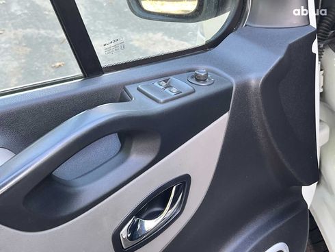 Renault Trafic 2018 белый - фото 52