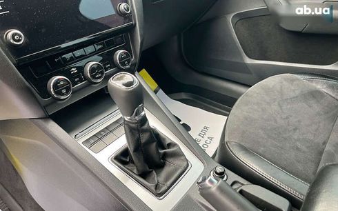 Skoda Octavia 2019 - фото 14
