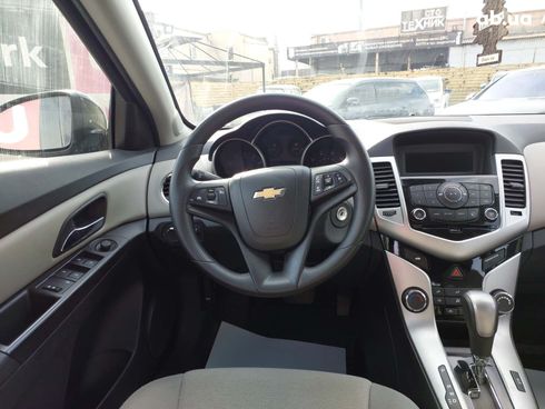 Chevrolet Cruze 2015 серый - фото 18