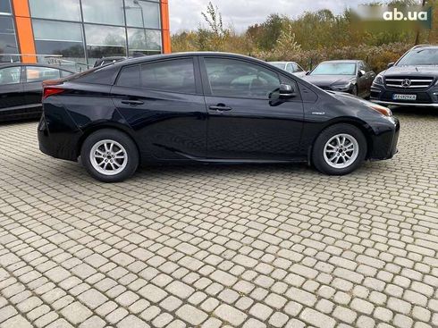 Toyota Prius 2022 - фото 8