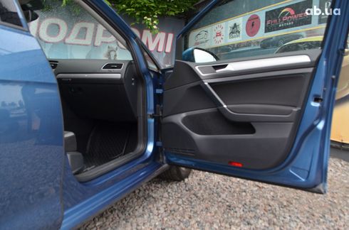 Volkswagen e-Golf 2015 синий - фото 10