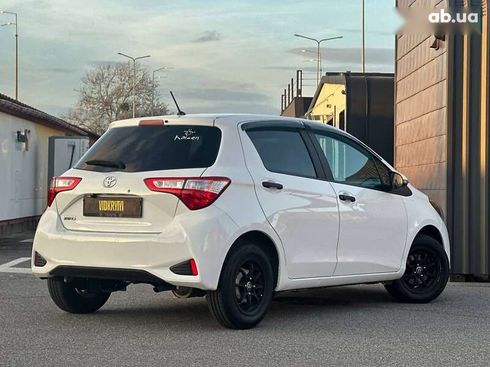 Toyota Yaris 2018 - фото 3