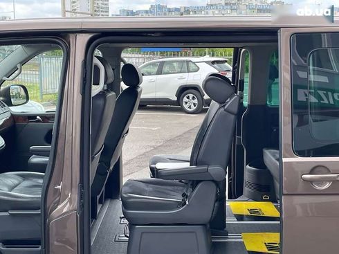 Volkswagen Multivan 2013 - фото 24