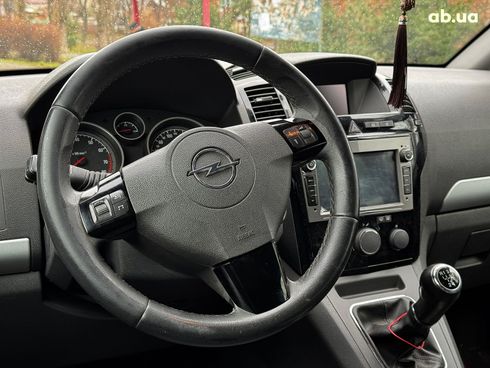 Opel Zafira 2009 черный - фото 26