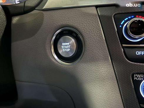 Genesis G80 2016 - фото 30