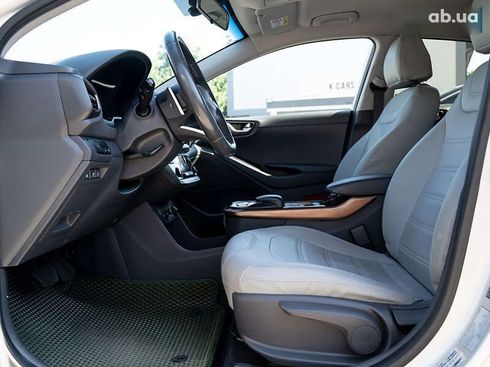Hyundai Ioniq 2019 - фото 15