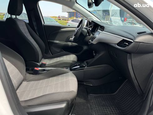 Opel Corsa 2022 белый - фото 26