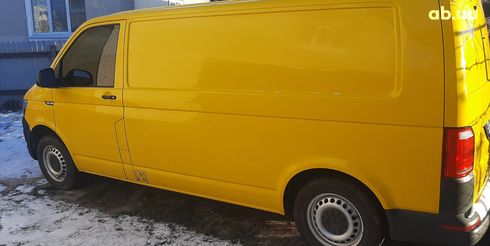 Volkswagen Transporter 2016 желтый - фото 4
