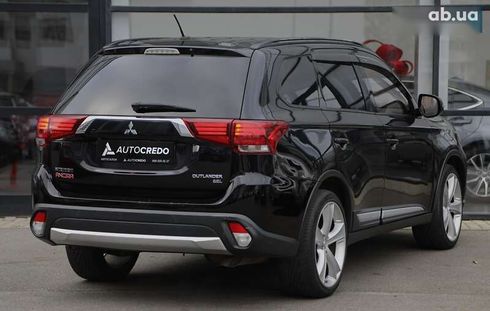 Mitsubishi Outlander 2015 - фото 2