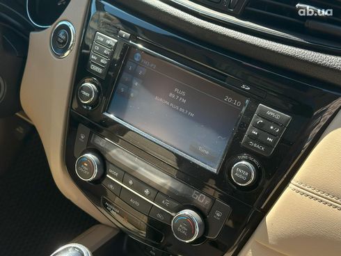 Nissan Rogue 2017 красный - фото 31