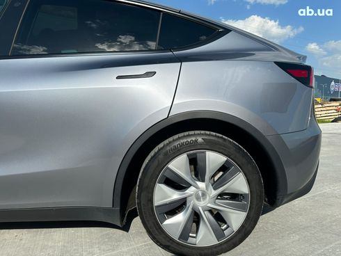 Tesla Model Y 2023 серый - фото 5