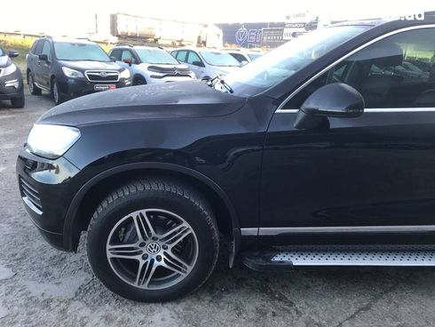 Volkswagen Touareg 2012 черный - фото 21