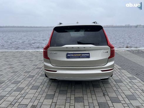 Volvo XC90 2016 - фото 20