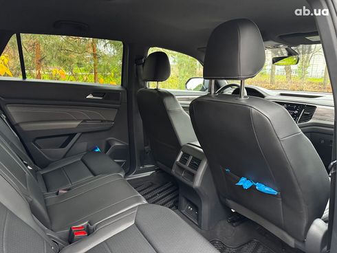 Volkswagen Atlas 2023 серый - фото 32