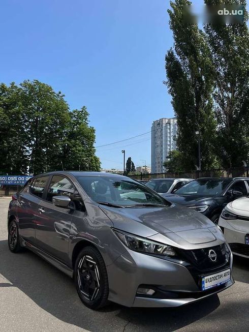 Nissan Leaf 2022 - фото 11