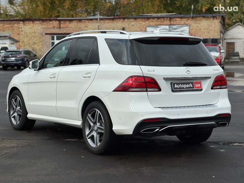 Mercedes-Benz GLE-Class 2016 белый - фото 10