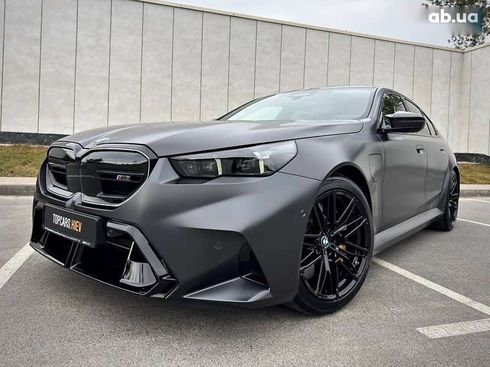 BMW M5 2025 - фото 4