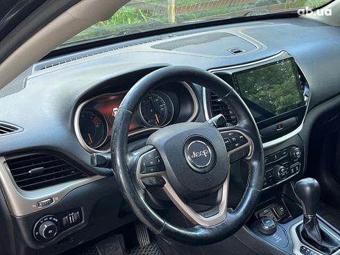 Jeep Cherokee 2015 черный - фото 19