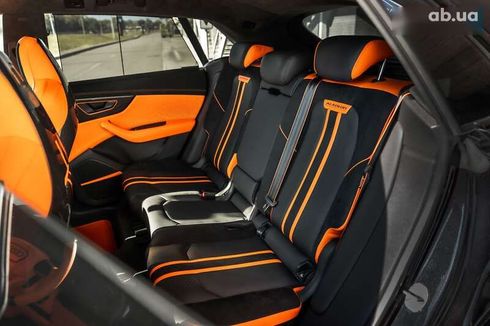 Audi RS Q8 2020 - фото 27