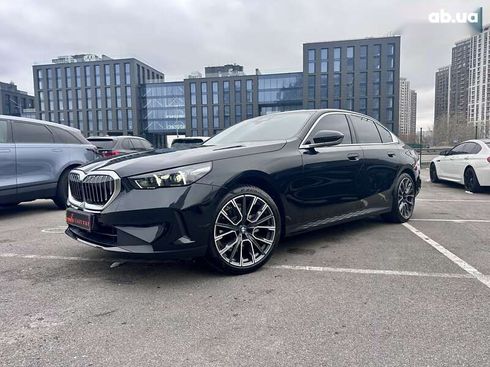 BMW 5 серия 2023 - фото 25