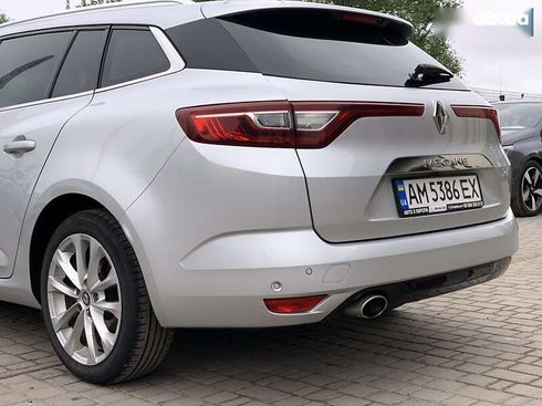 Renault Megane 2017 - фото 22
