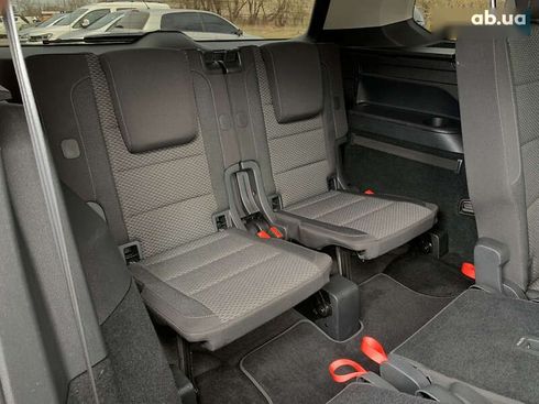 Volkswagen Touran 2020 - фото 30