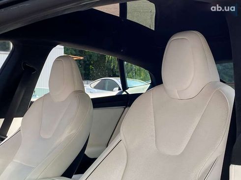 Tesla Model S 2022 - фото 13