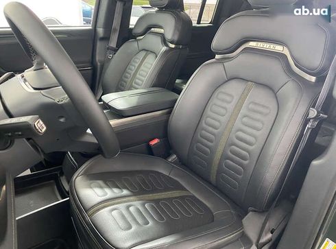 Rivian R1S 2023 - фото 8