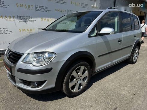 Volkswagen Touran 2009 - фото 4