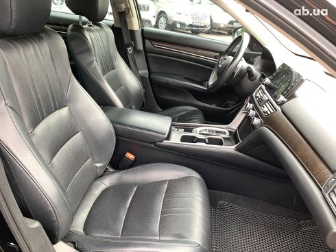 Honda Accord 2018 черный - фото 31