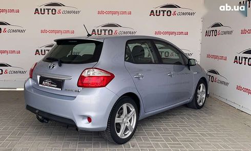 Toyota Auris 2012 - фото 3