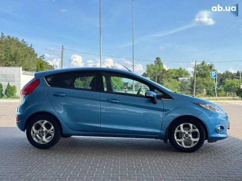 Ford Fiesta 2011 - фото 5