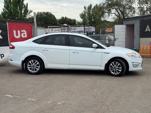 Ford Mondeo 2012 белый - фото 11
